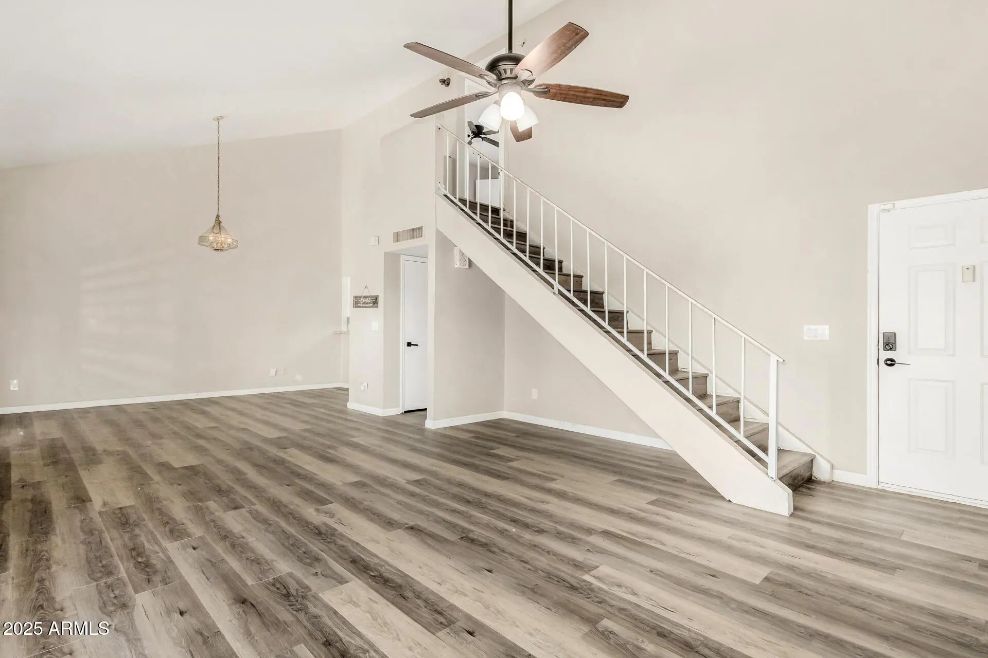 Photo of Listing #6944495