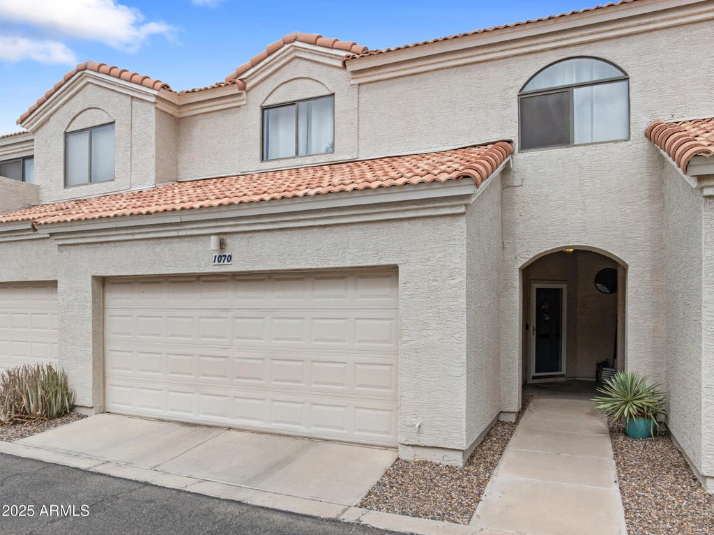 1070 E Sunburst Lane, Tempe
