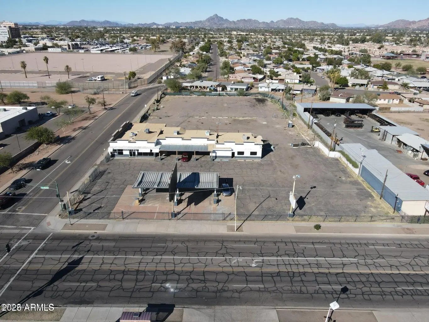 Photo of Listing #6944063