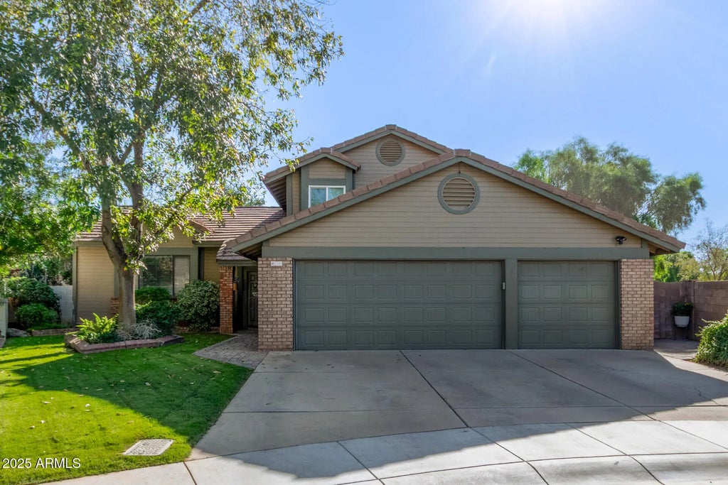 1349 E Lobster Bay Circle, Gilbert