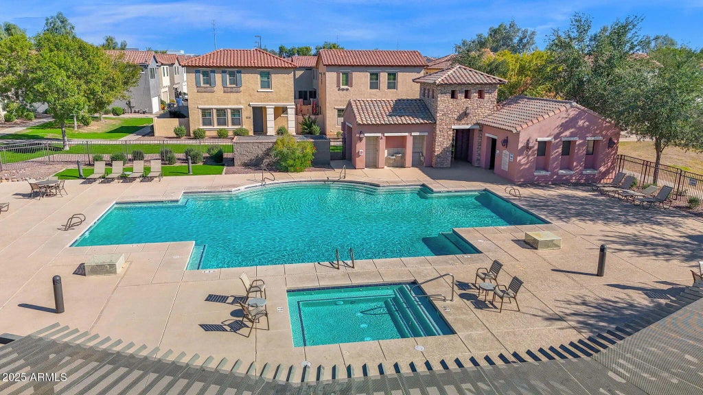 4761 E Portola Valley Drive (unit 102), Gilbert