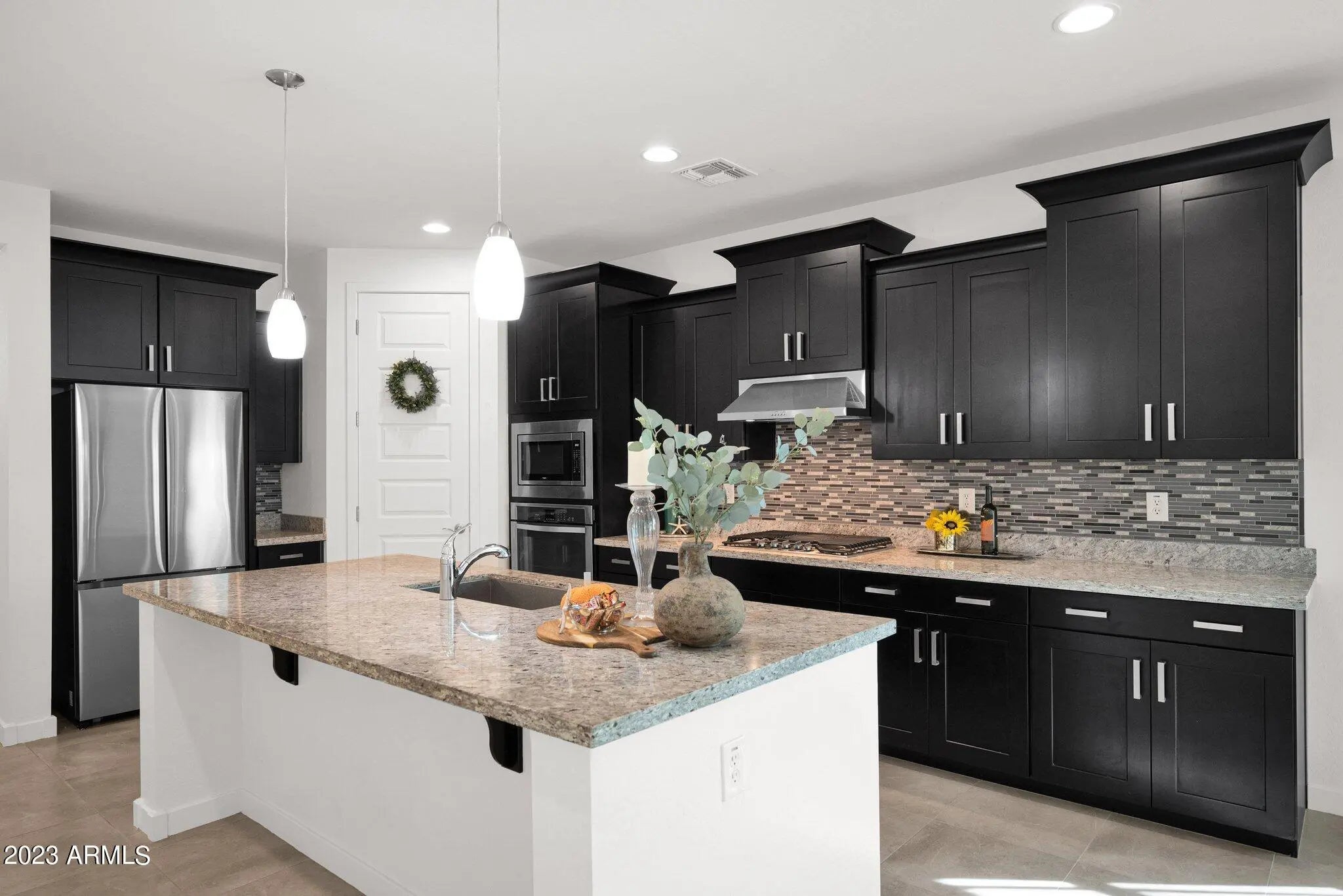 Photo of Listing #6945741