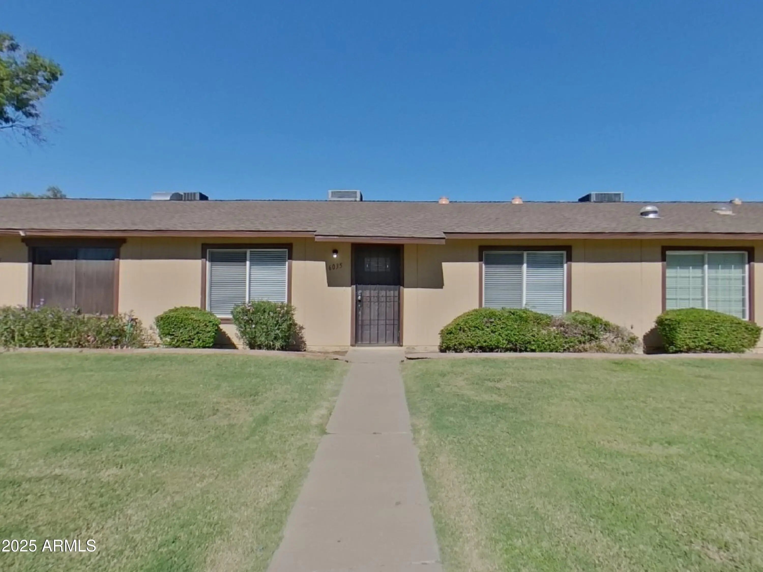 Photo of Listing #6944461