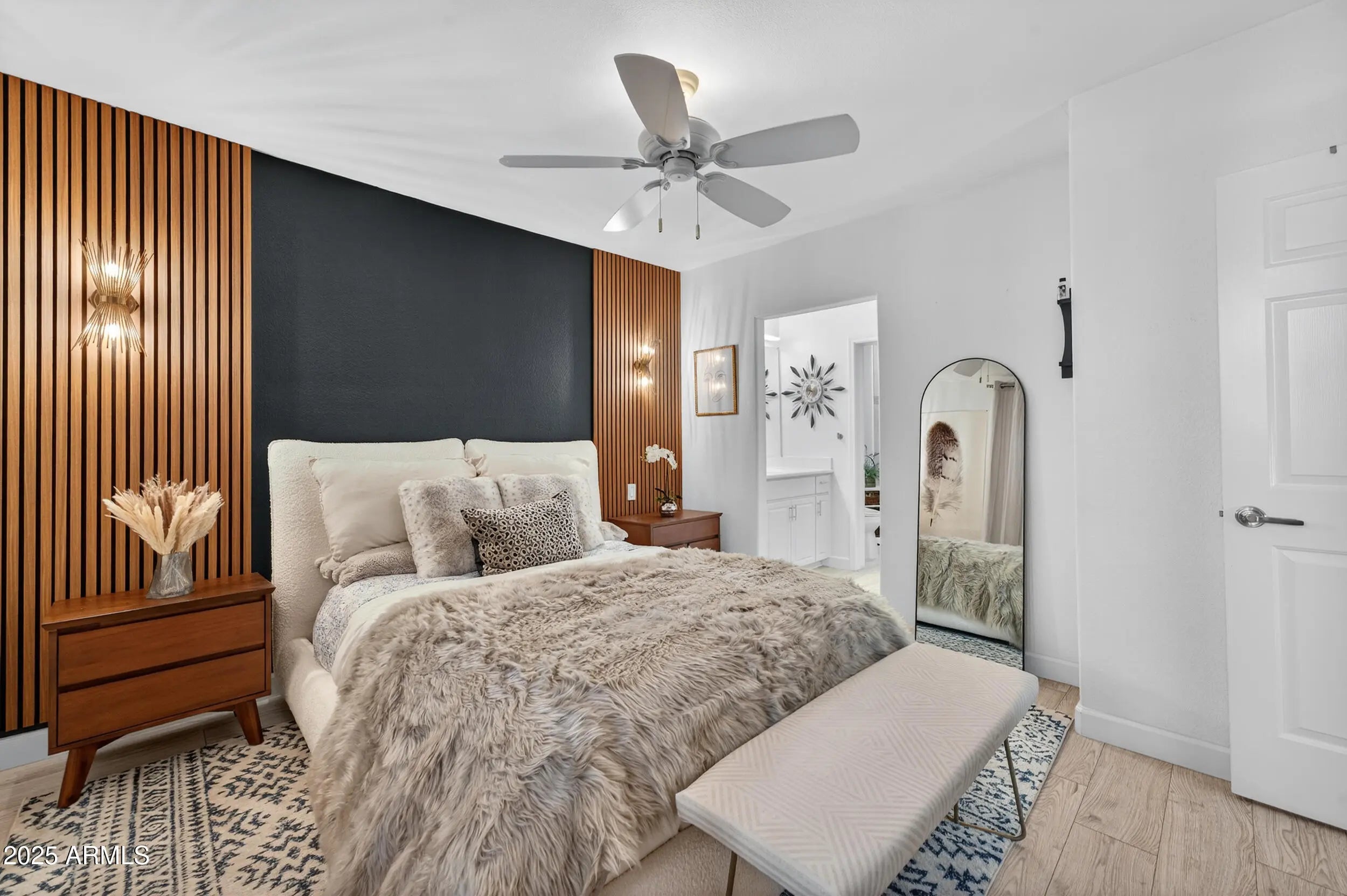 Photo of Listing #6944974