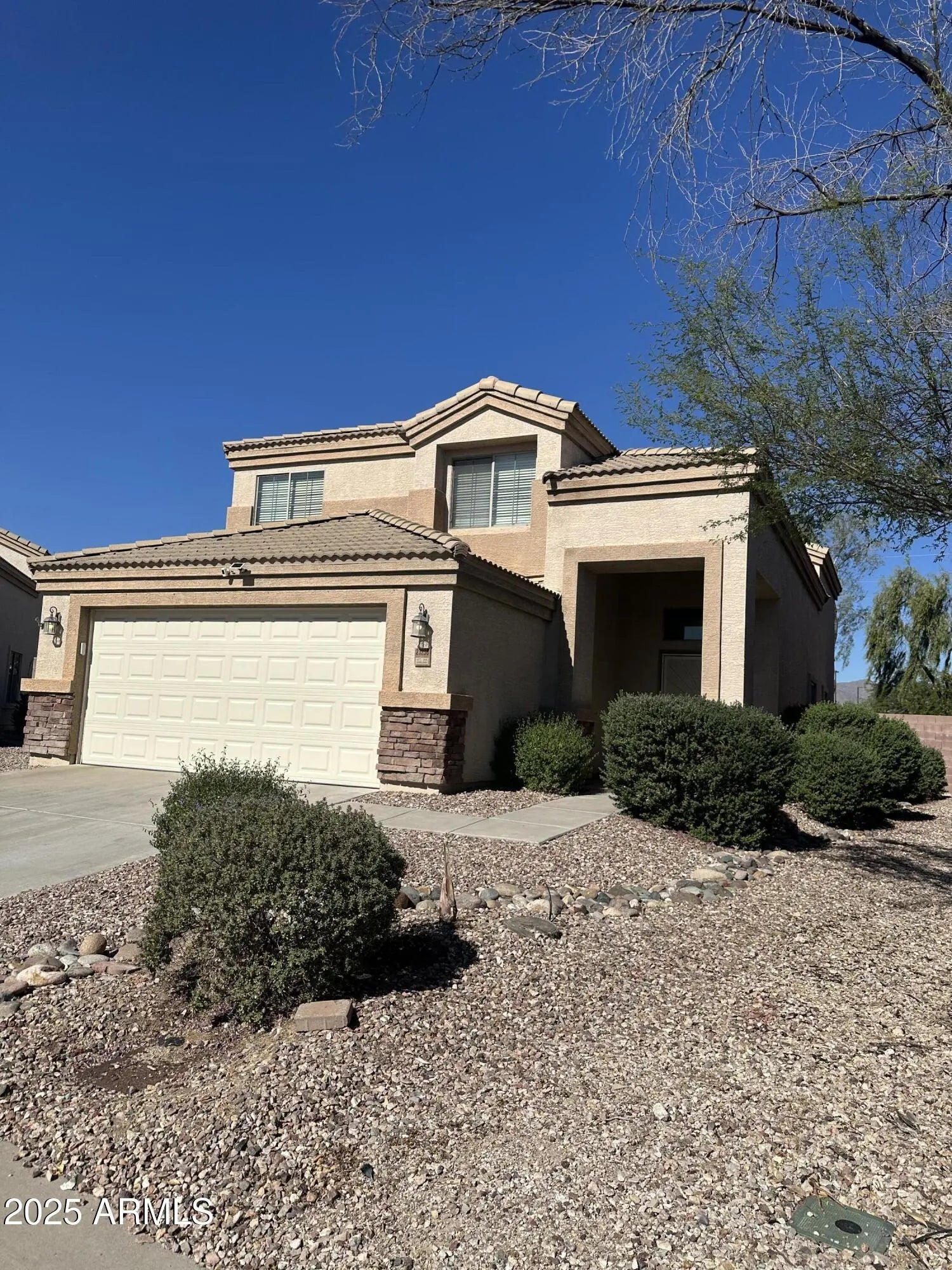 Photo of Listing #6944689