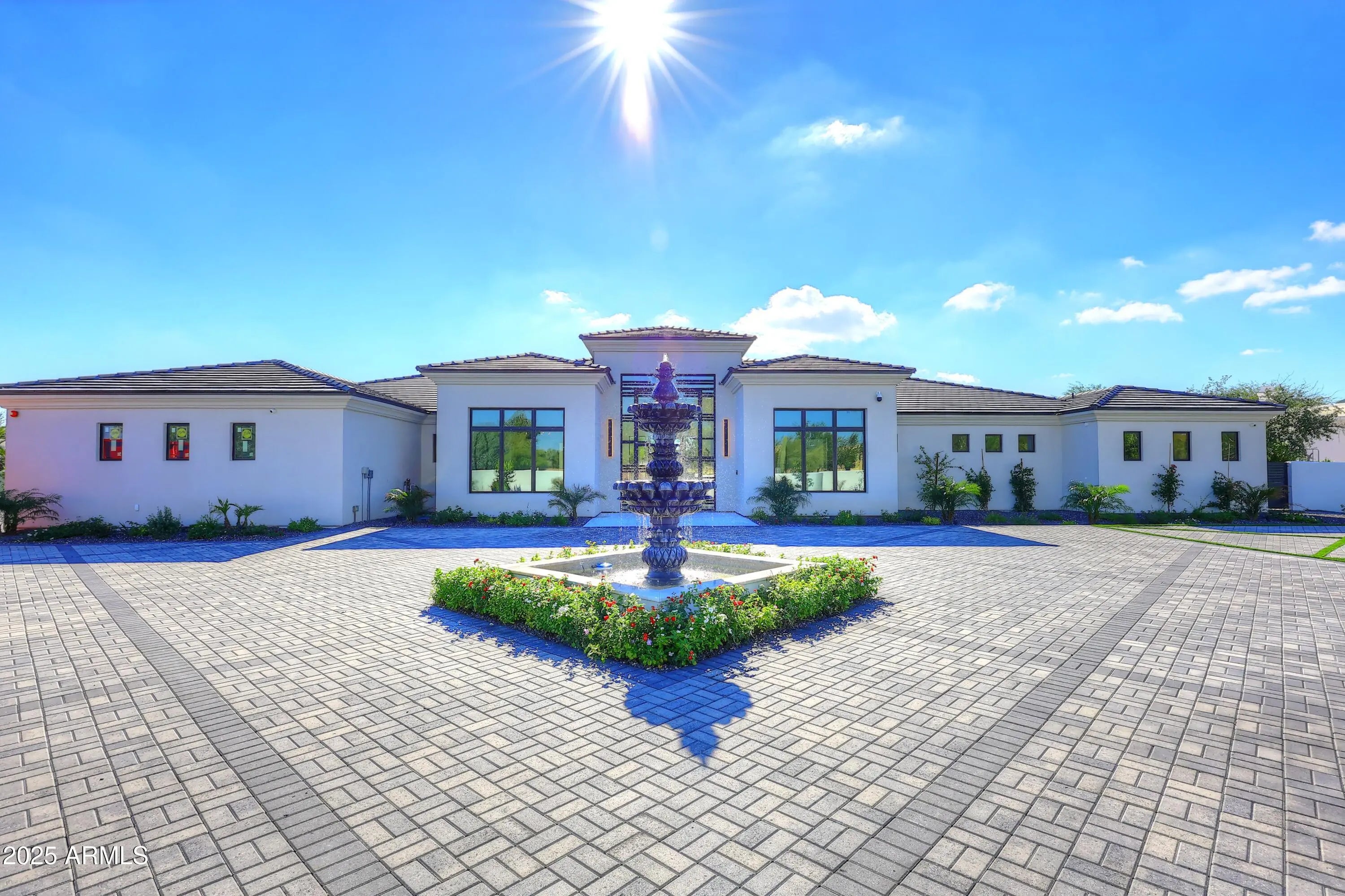 Photo of Listing #6944666