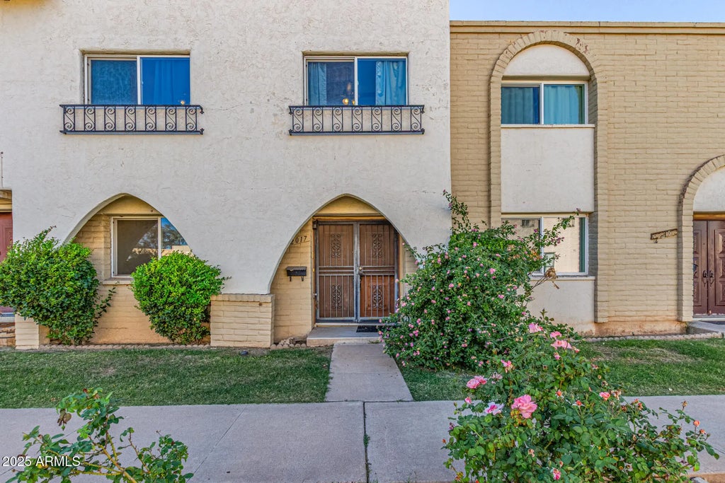 2017 W Hazelwood Parkway, Phoenix