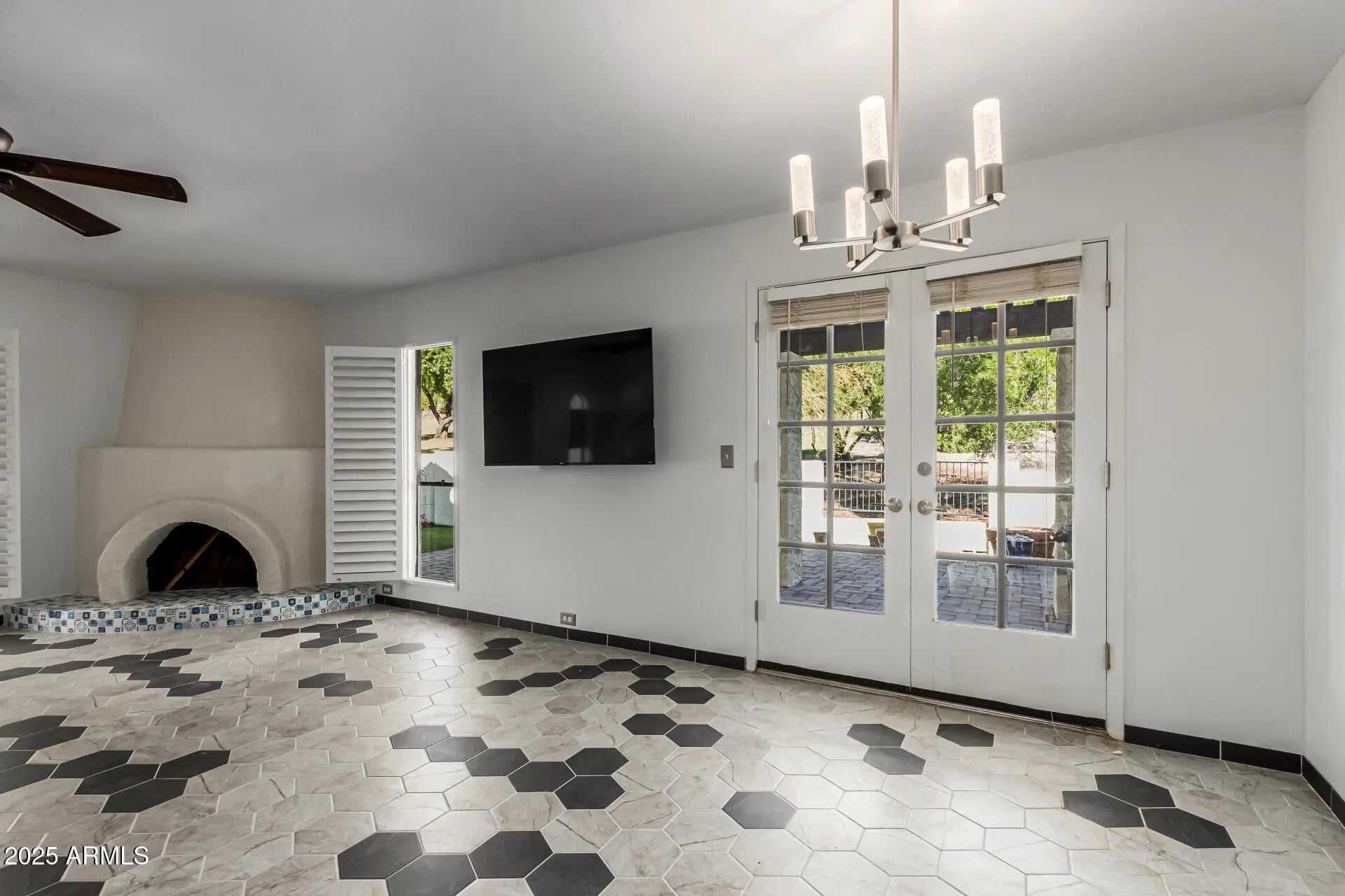 Photo of Listing #6944863