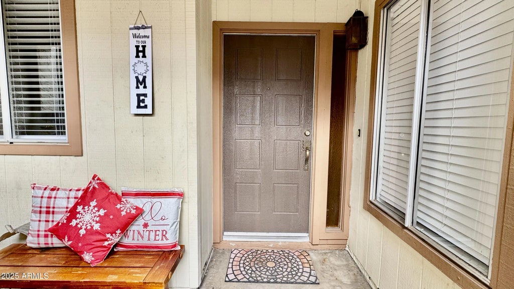 2404 W Rue De Lamour Avenue, Phoenix