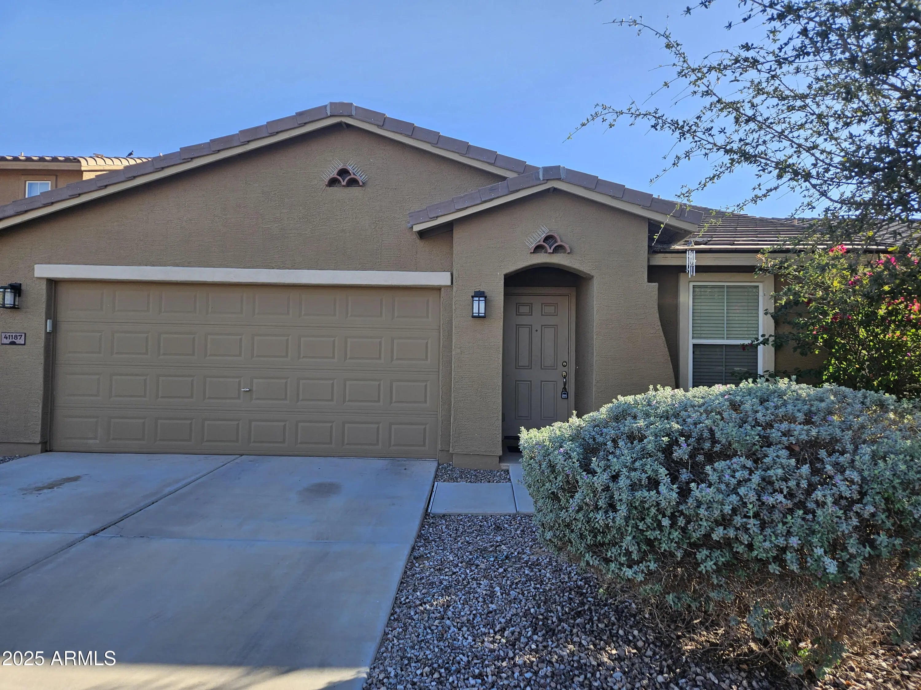 Photo of Listing #6944871