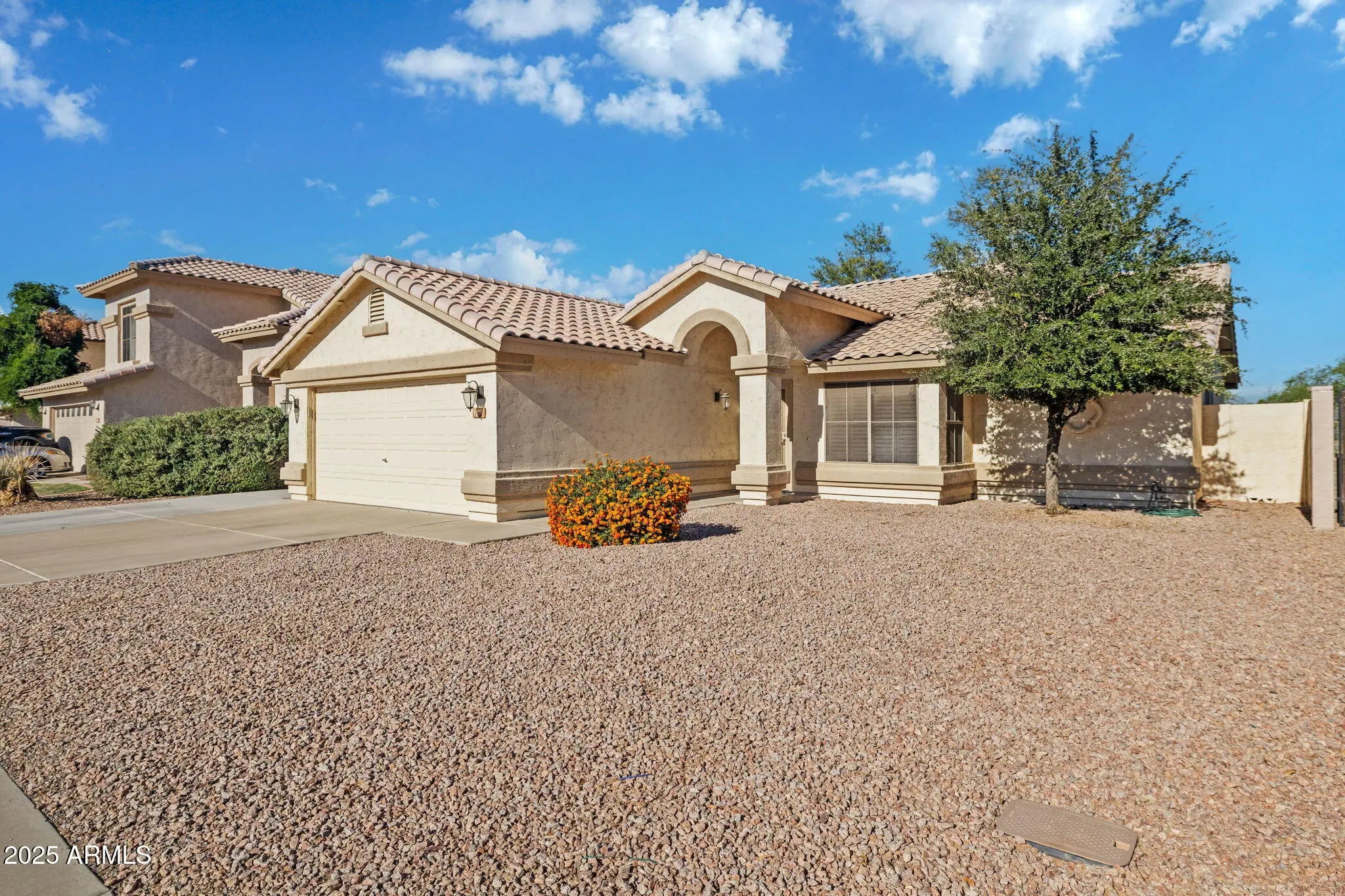 Photo of Listing #6944895