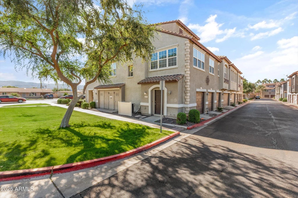 2277 E Huntington Drive, Phoenix