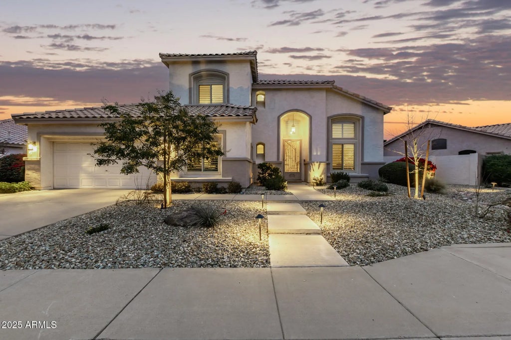 1914 W Hawk Way, Chandler