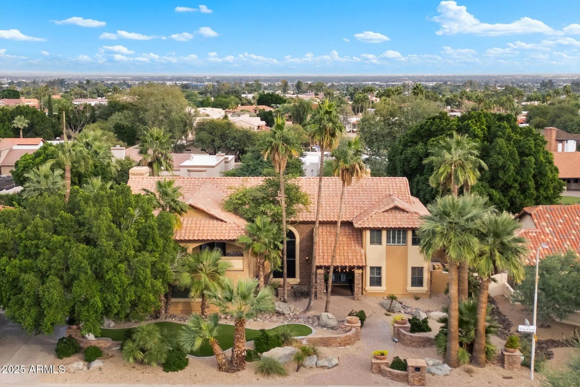 Photo of Listing #6961809