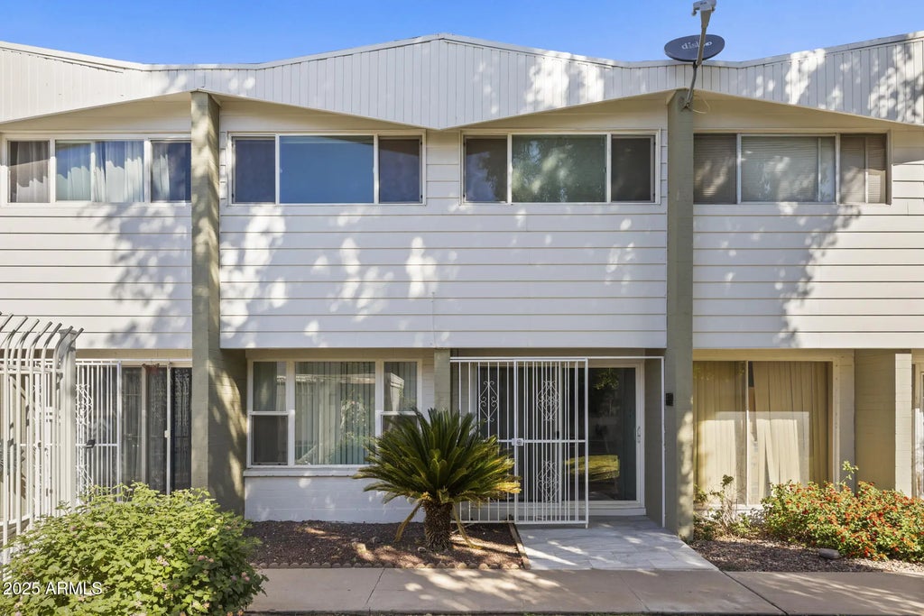 808 N 82nd Street (unit F6), Scottsdale