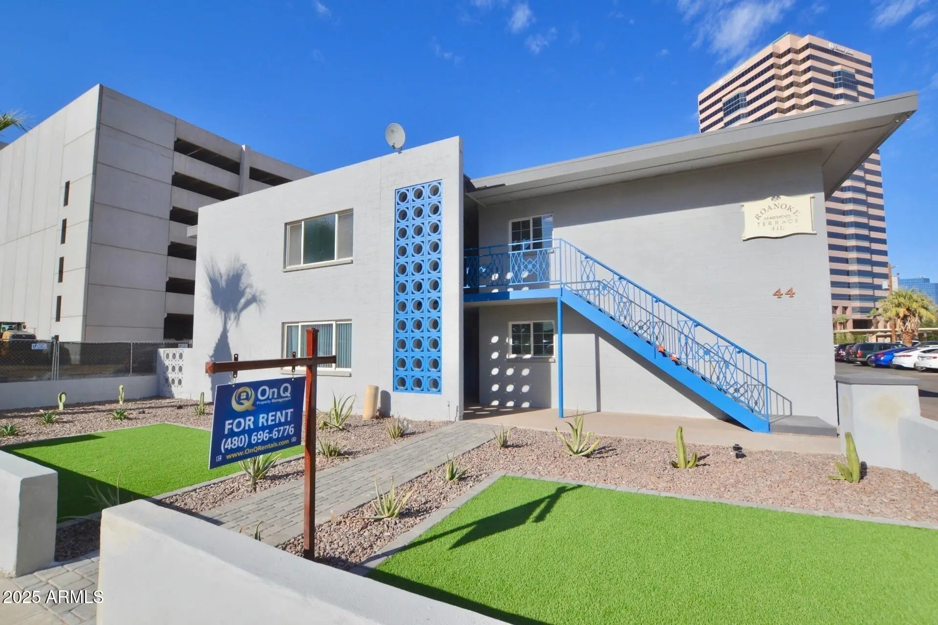 Photo of Listing #6945282