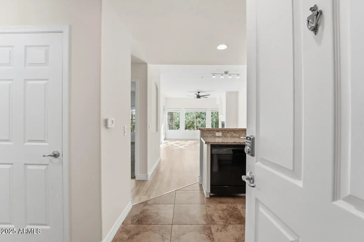 Photo of Listing #6945338