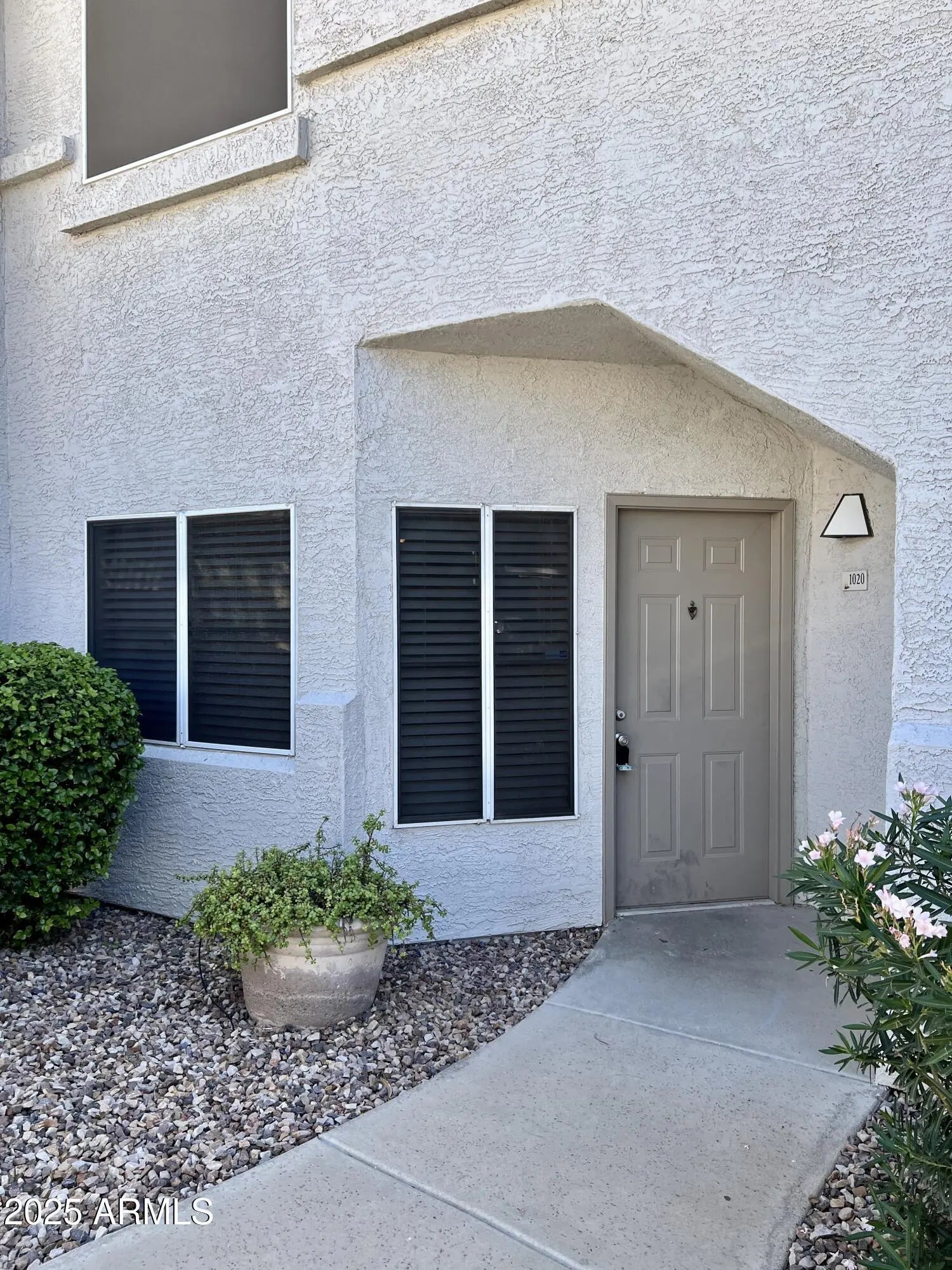 Photo of Listing #6945413