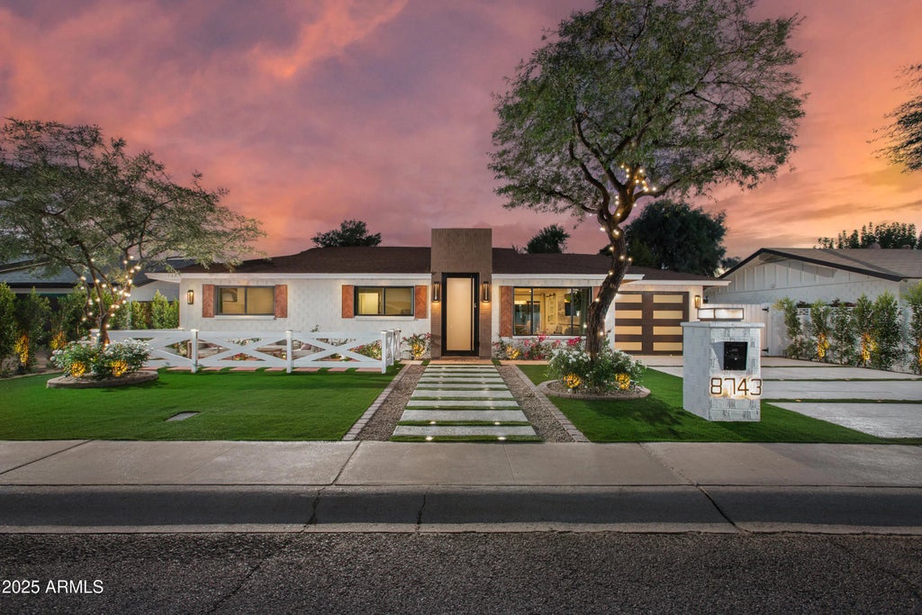 8743 E Rancho Vista Drive, Scottsdale