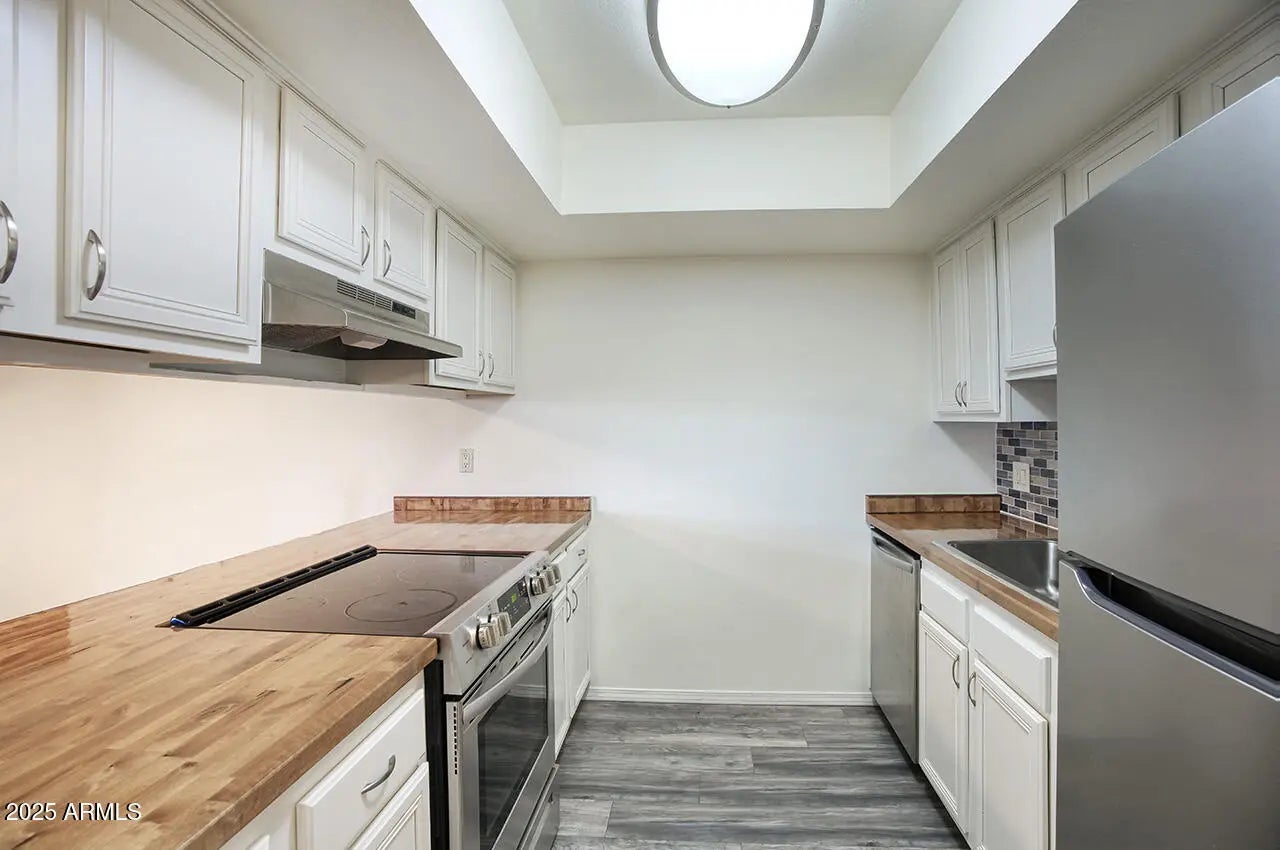 Photo of Listing #6949843