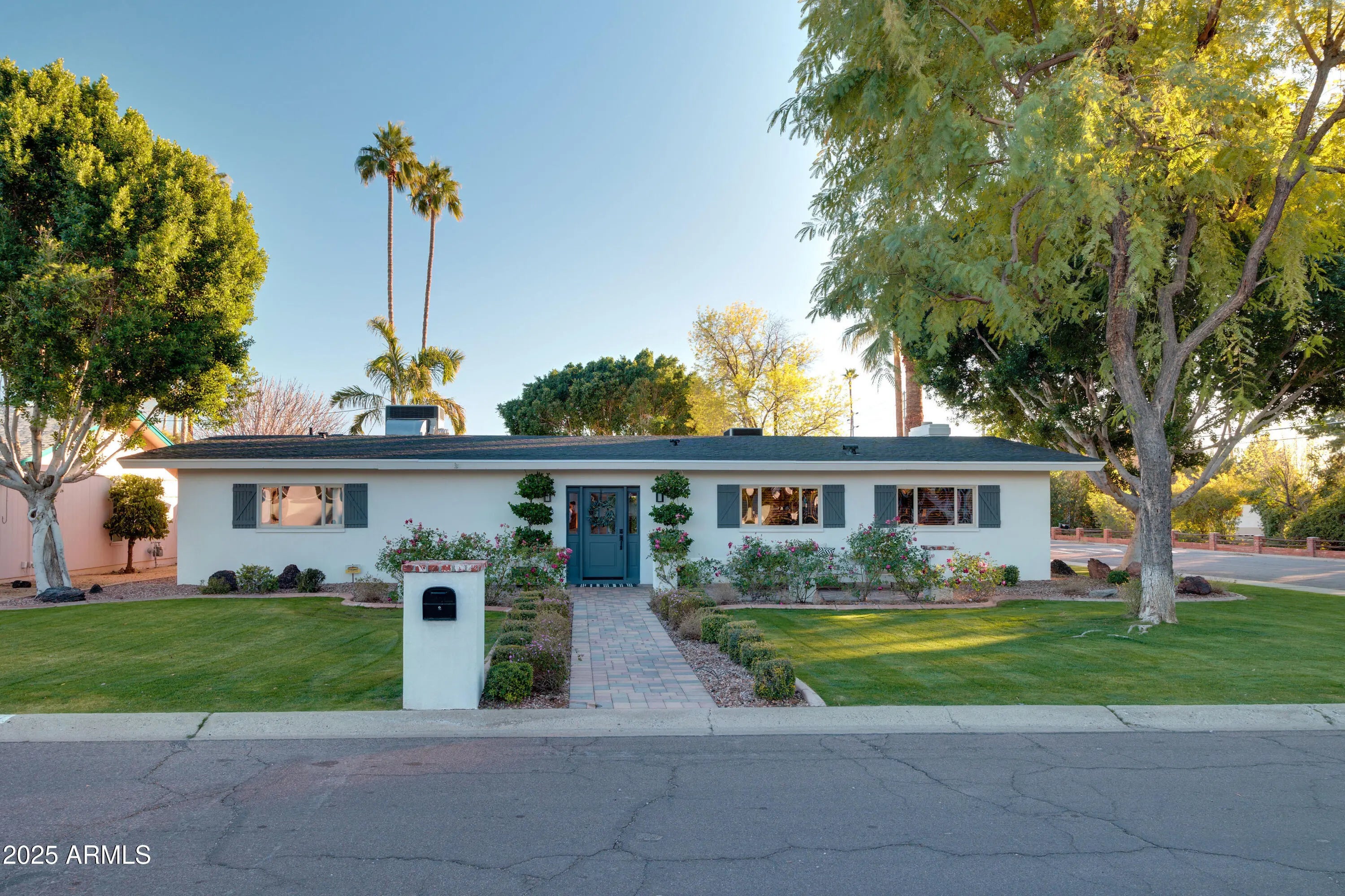 Photo of Listing #6945735