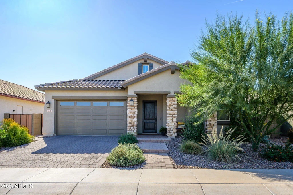 2831 W Chevelon Drive, San Tan Valley