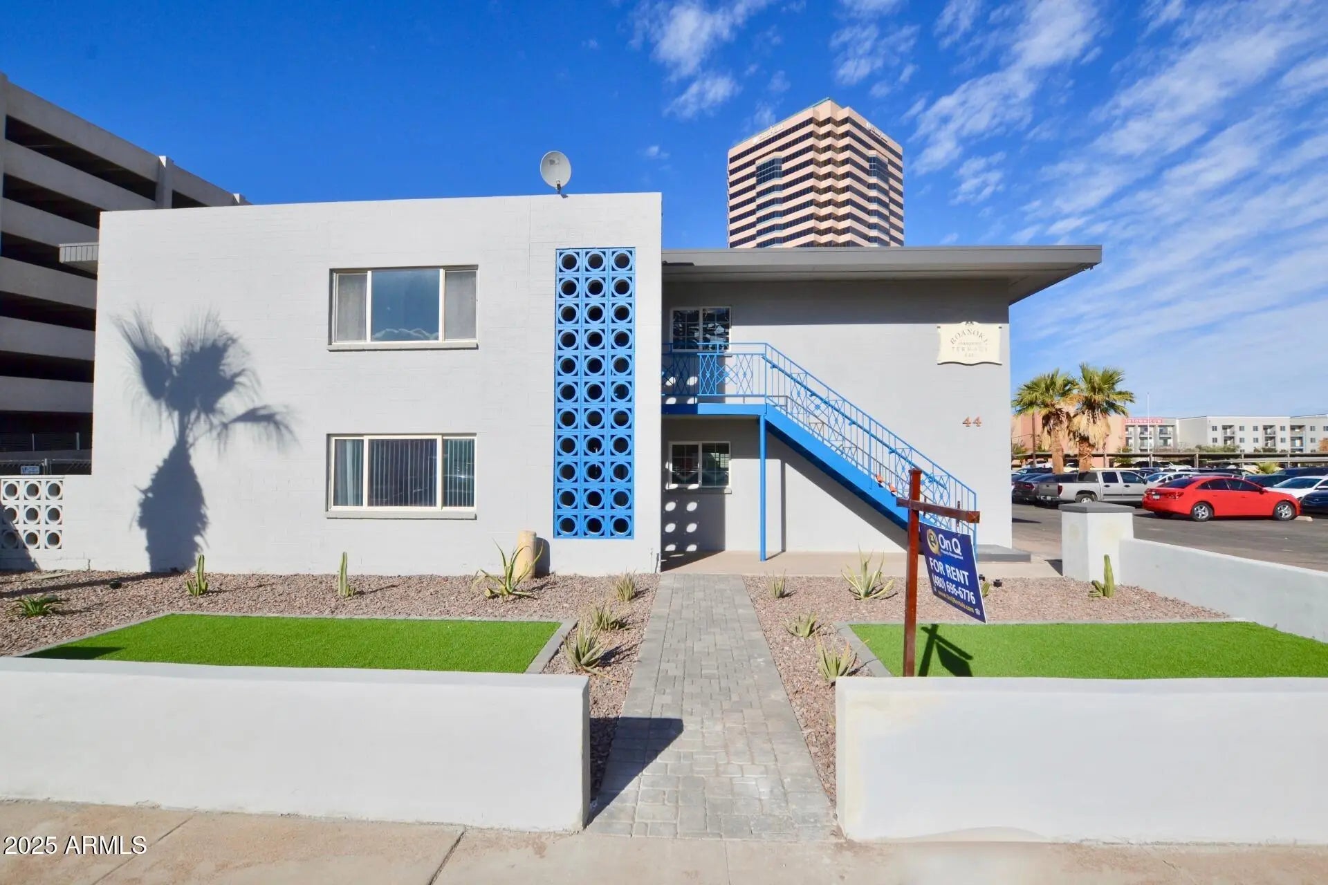 Photo of Listing #6945421