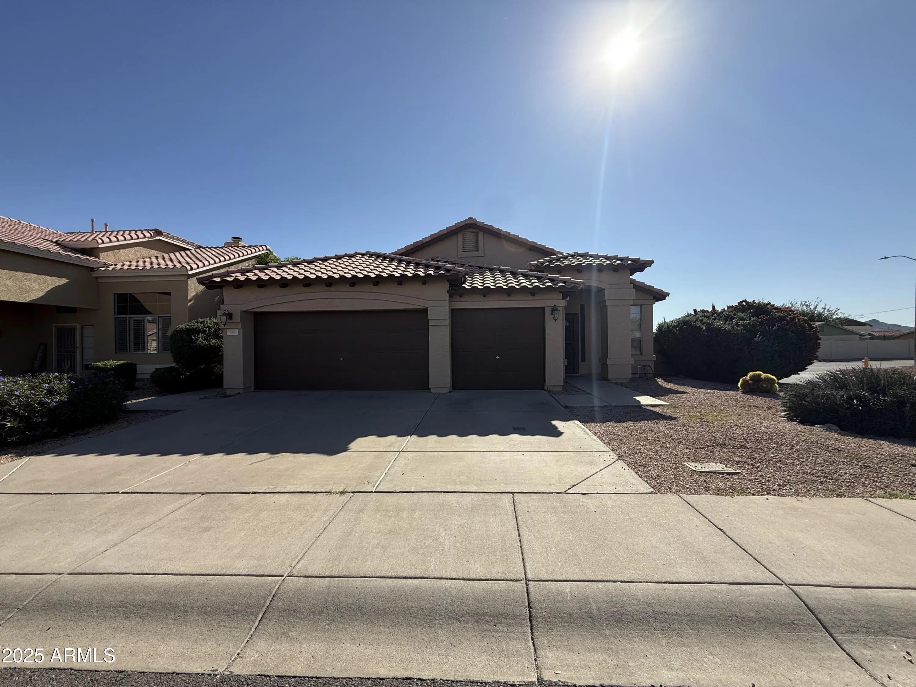 Photo of Listing #6945474