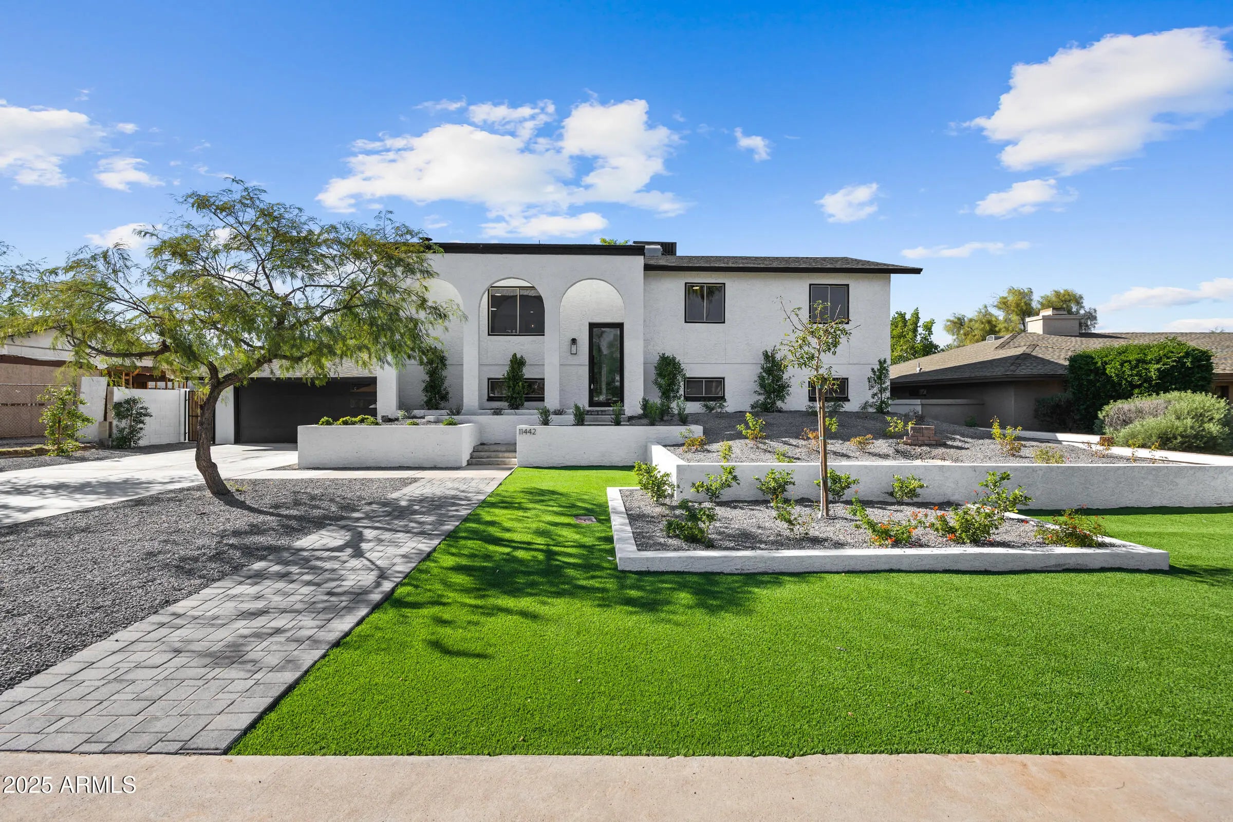 Photo of Listing #6947206