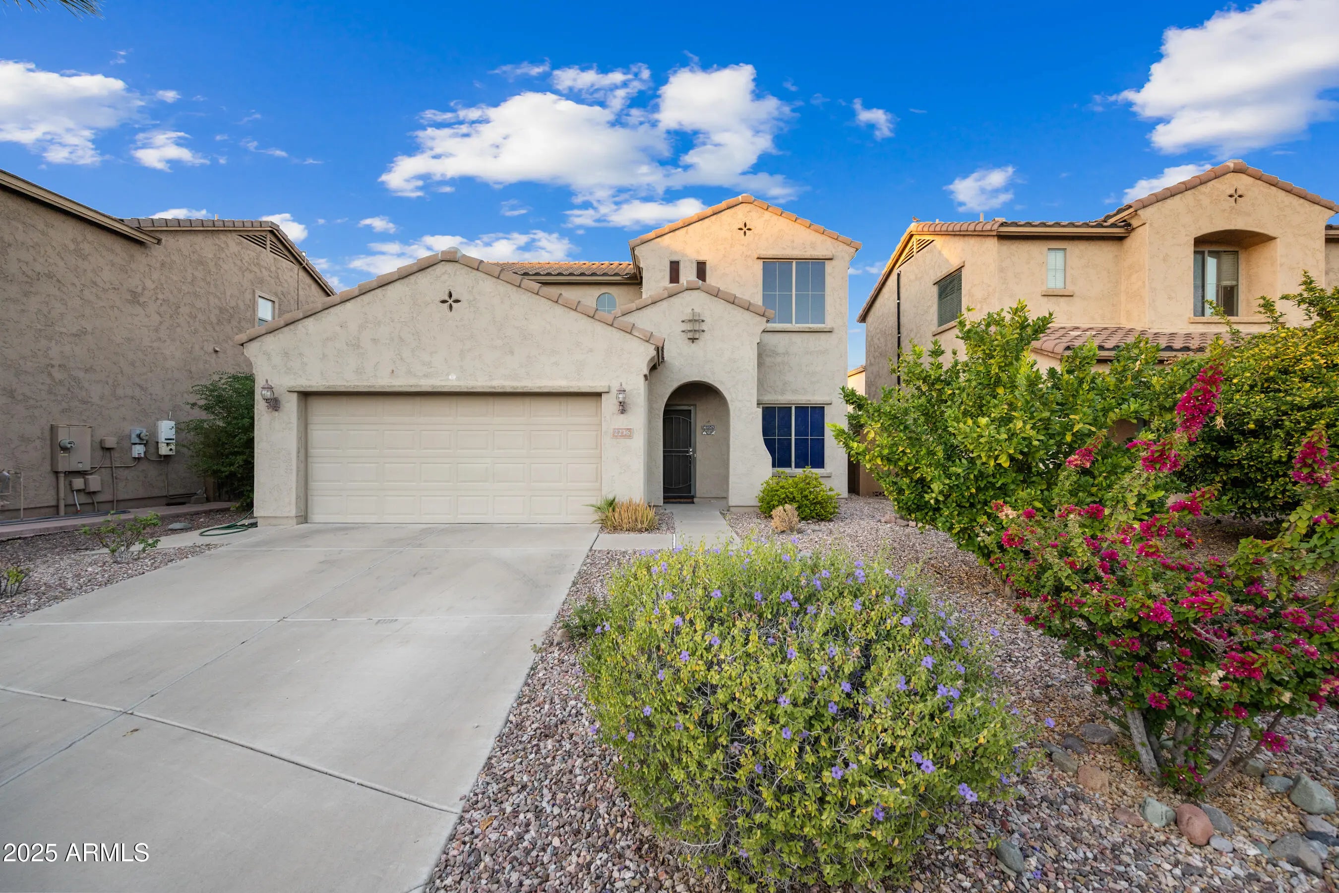 Photo of Listing #6945493