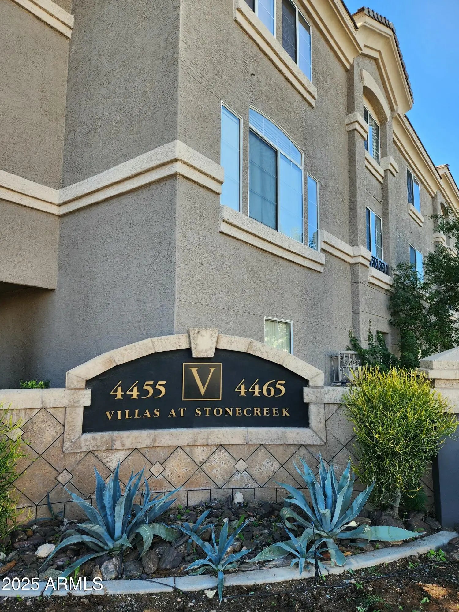 Photo of Listing #6945520