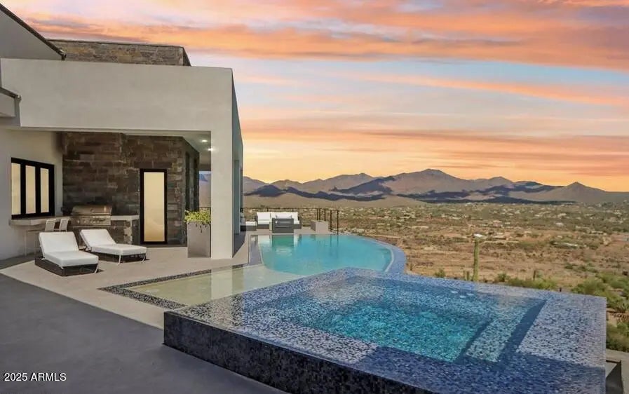 Photo of Listing #6949671