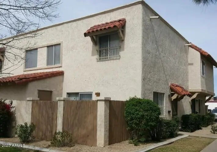 Photo of Listing #6945628