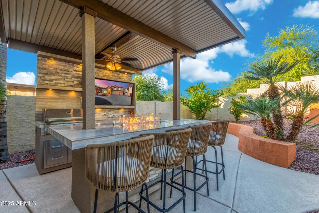 6430 W Hackamore Drive, Phoenix