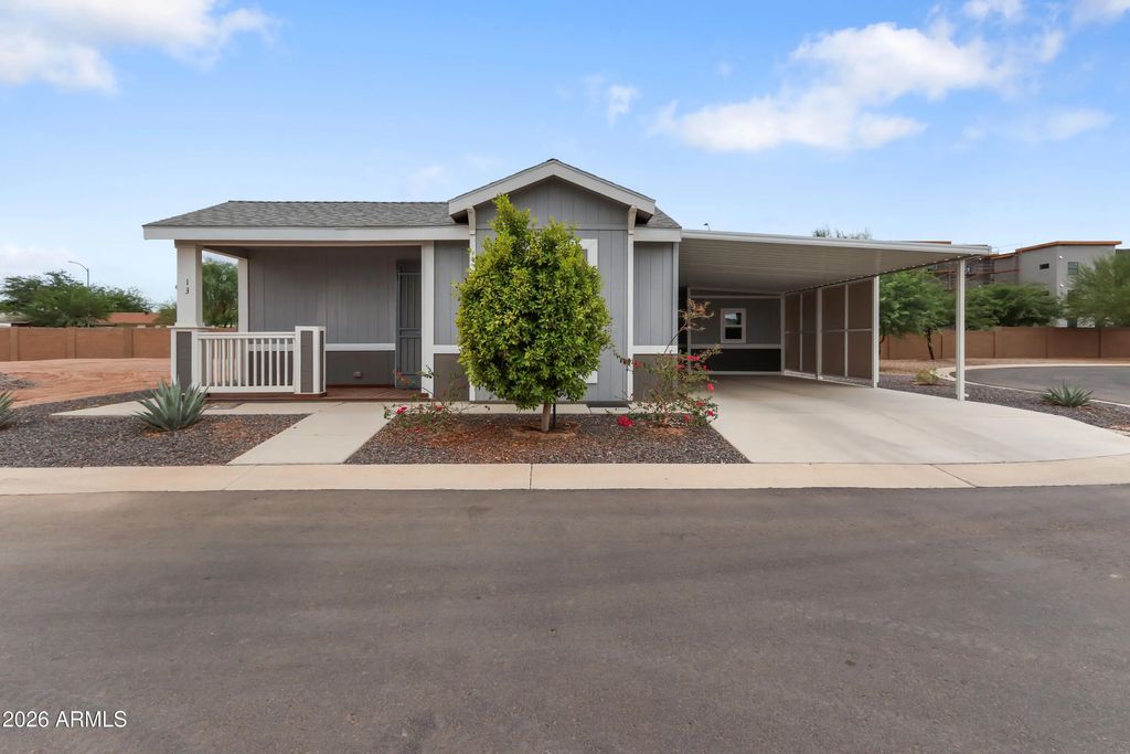 312 E O'neil 13 Drive, Casa Grande