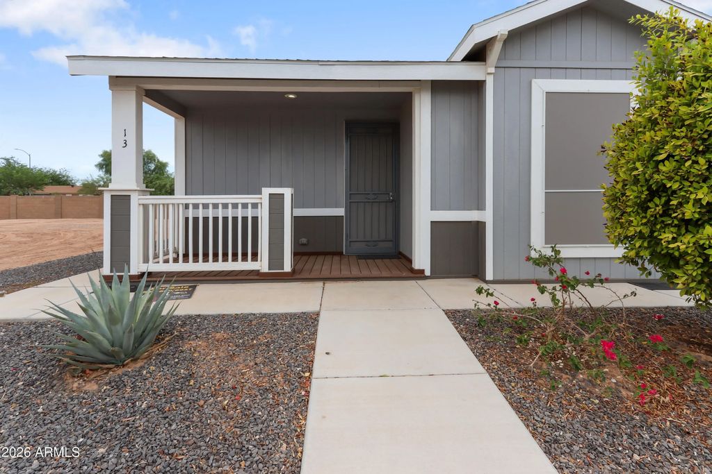 312 E O'neil 13 Drive, Casa Grande
