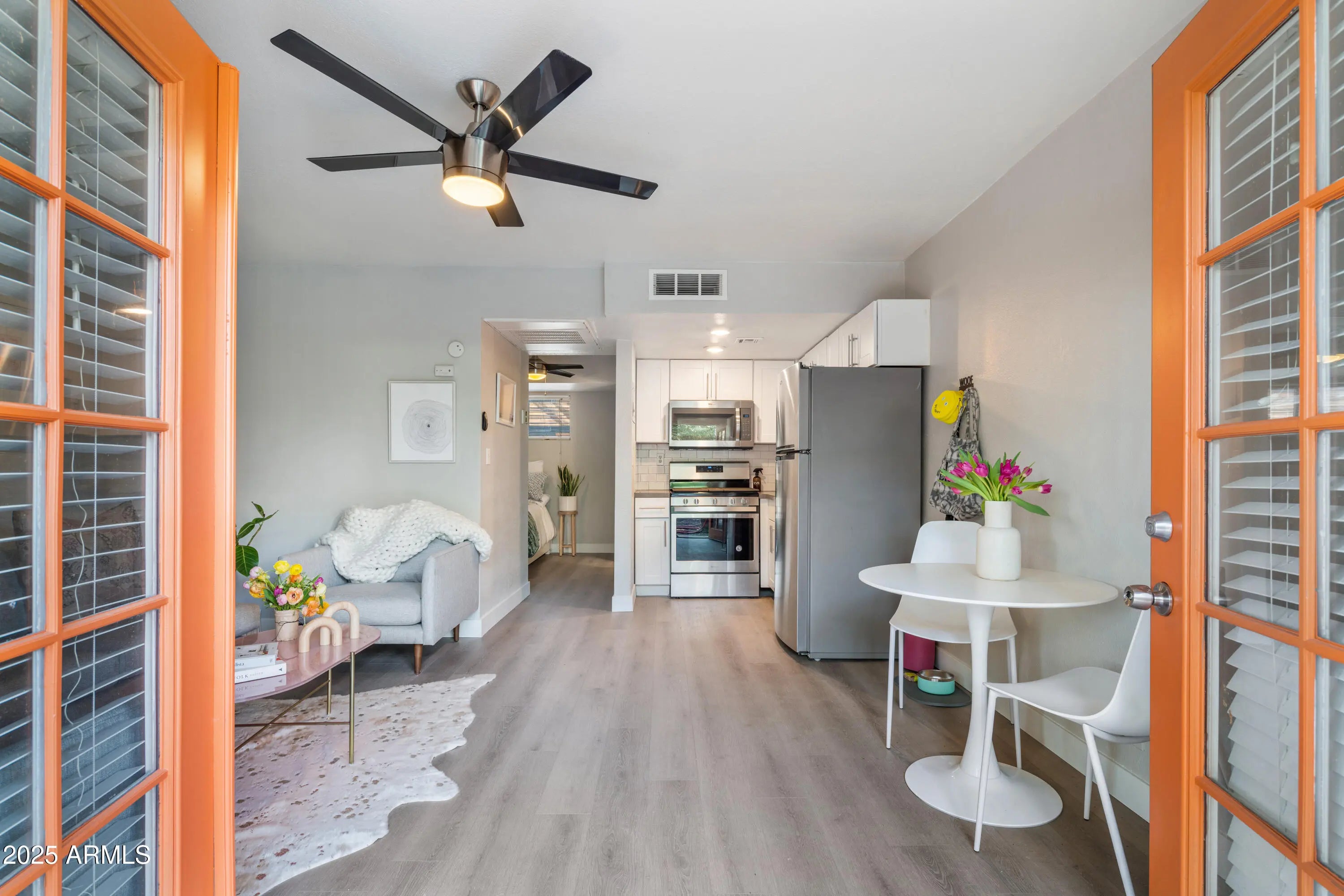 Photo of Listing #6945661