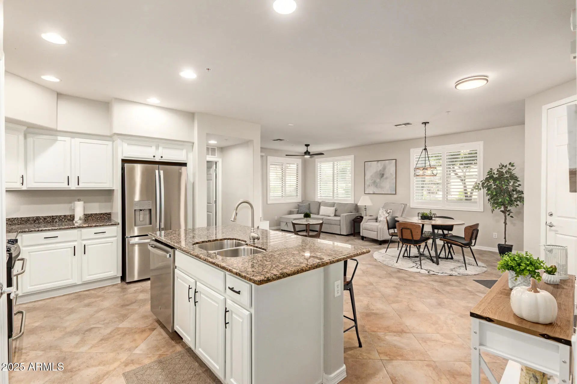 Photo of Listing #6945746