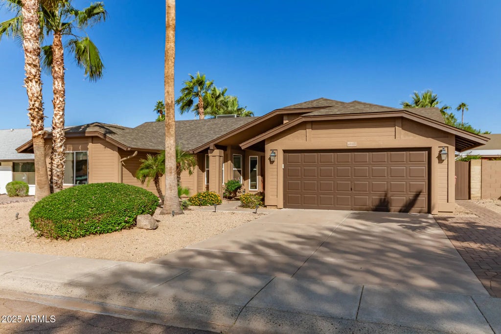 10868 E Becker Lane, Scottsdale