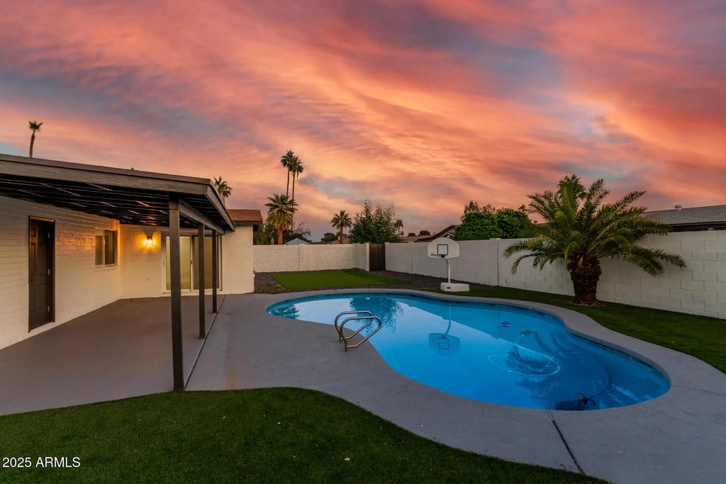 3401 E Altadena Avenue, Phoenix