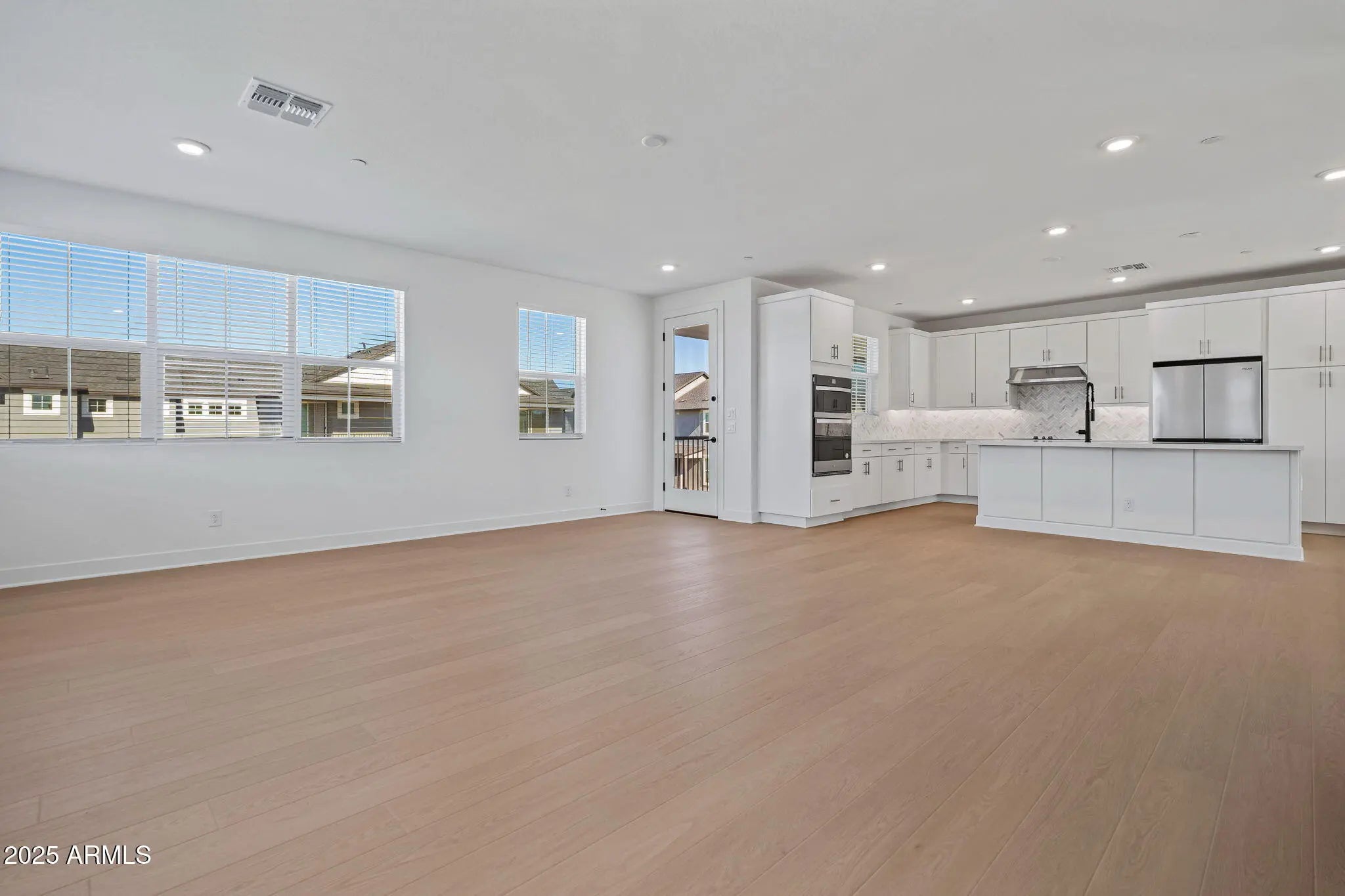 Photo of Listing #6946190