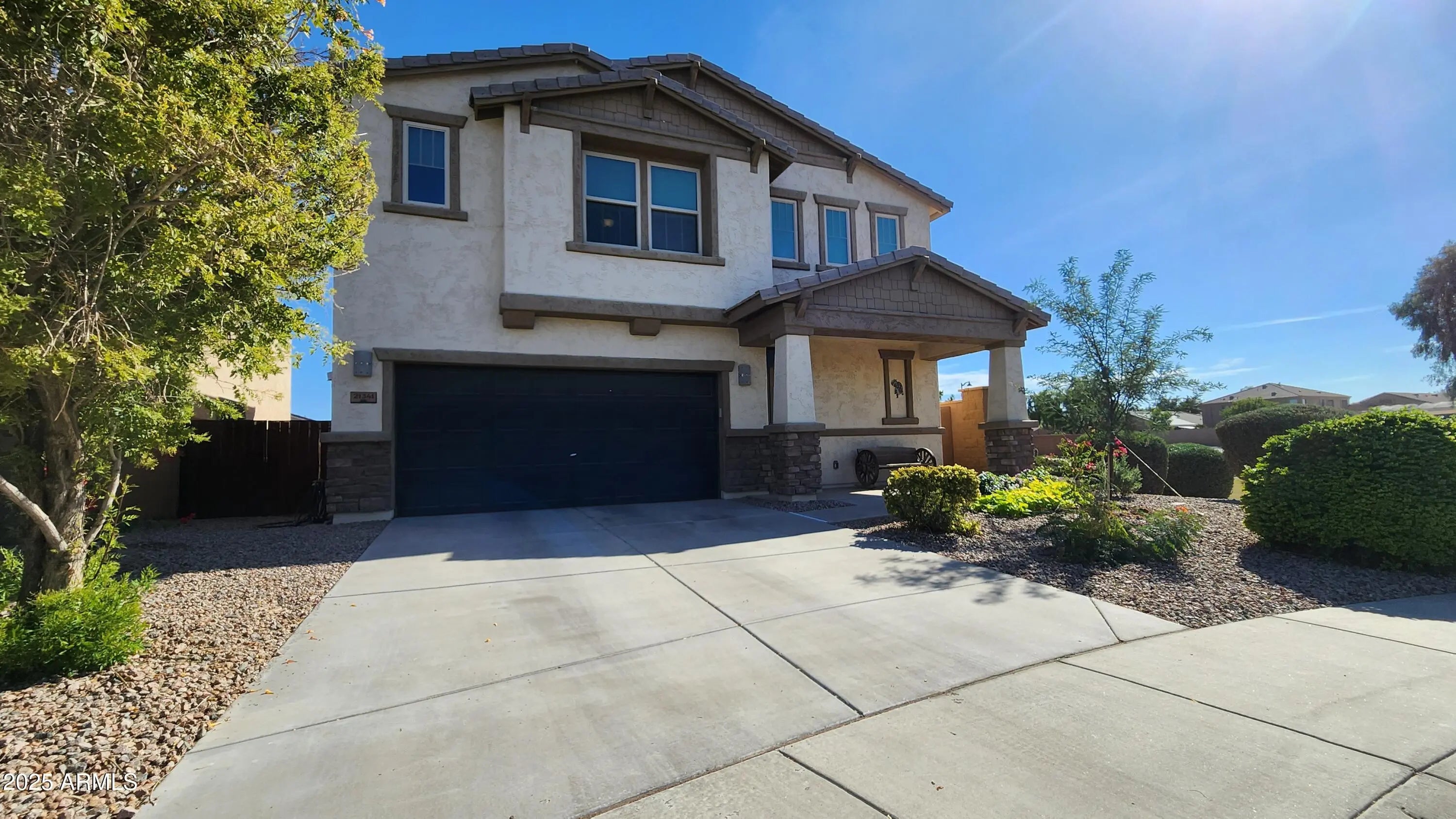 Photo of Listing #6945854