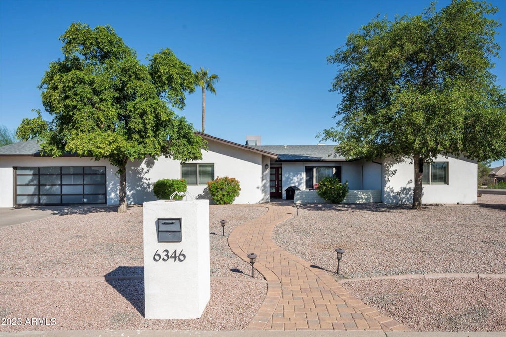 6346 E Gold Dust Avenue, Paradise Valley