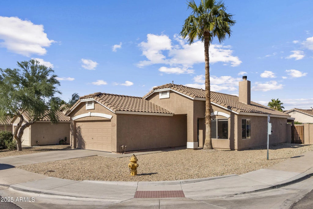 910 E Potter Drive, Phoenix