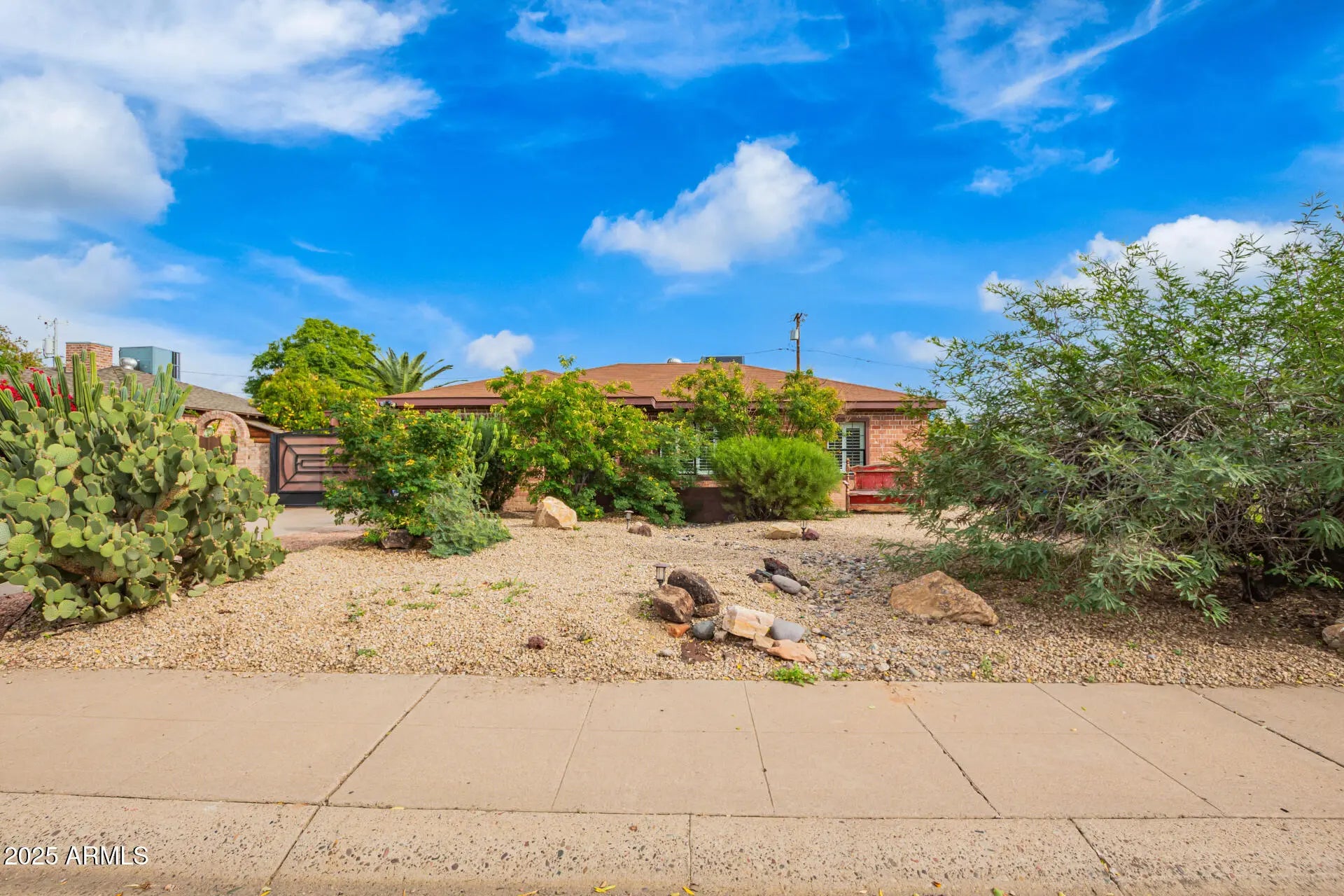 Photo of Listing #6945985