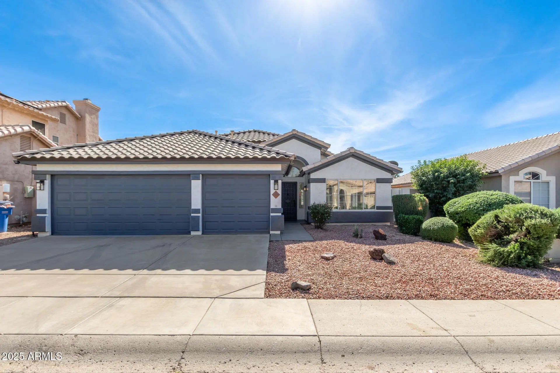 Photo of Listing #6946016