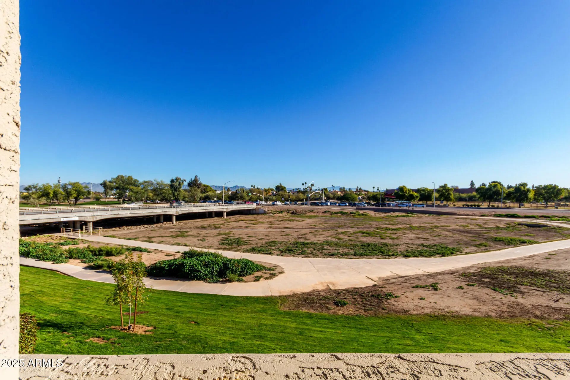 Photo of Listing #6946355