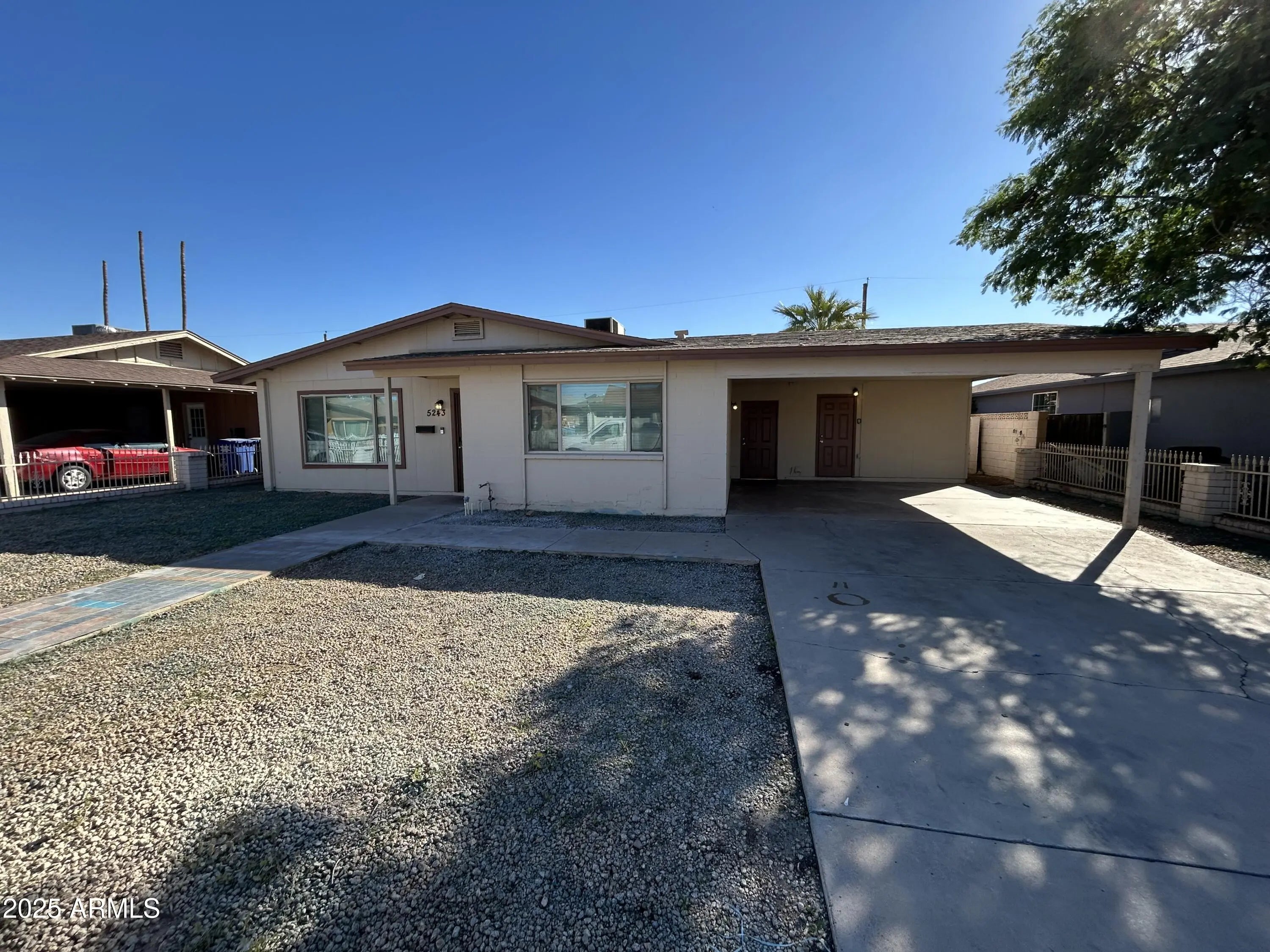 Photo of Listing #6946045