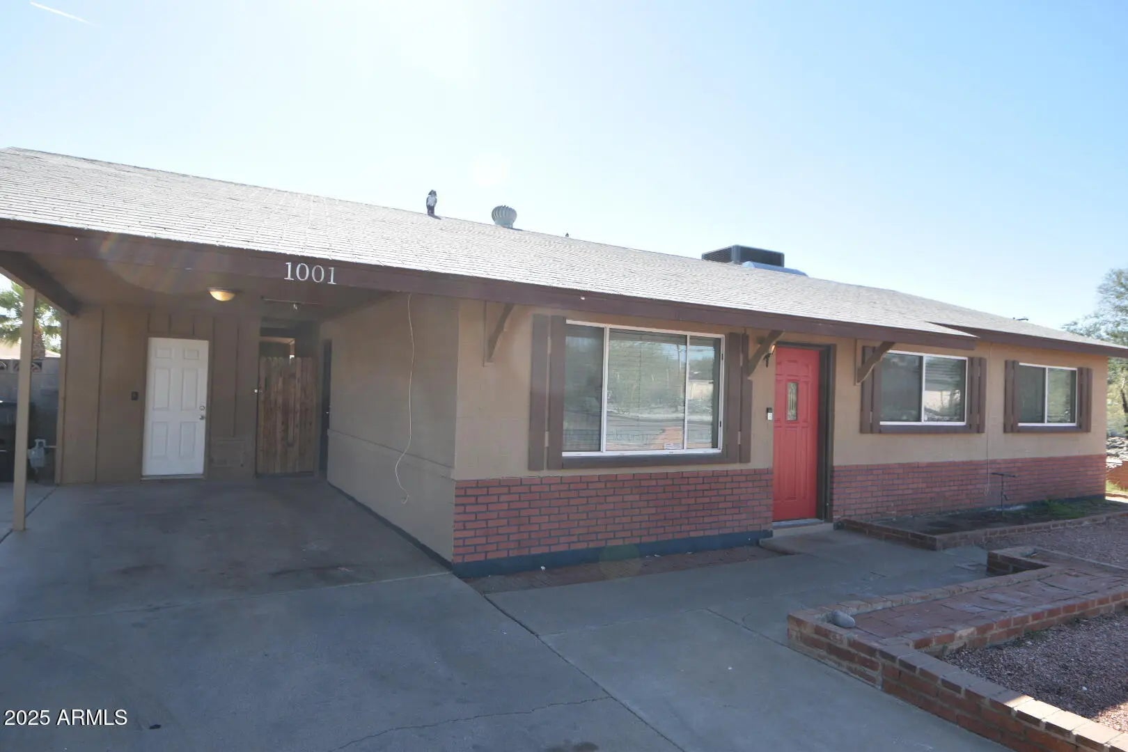 Photo of Listing #6946058