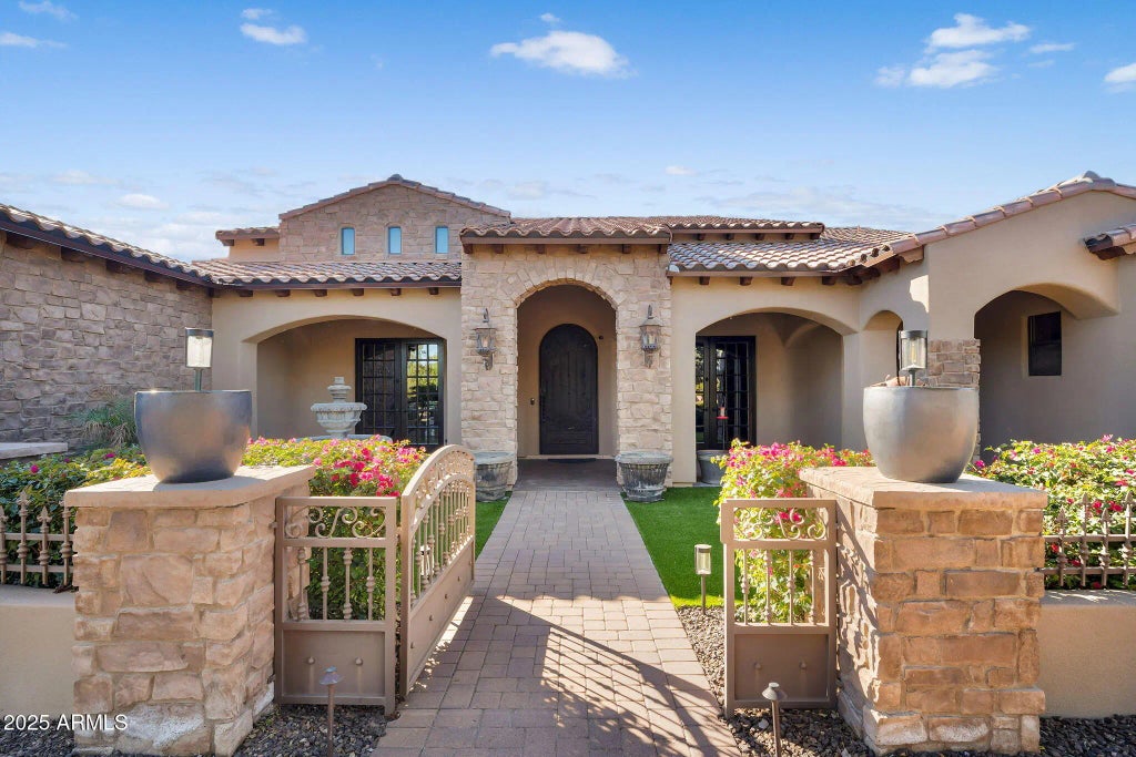 1330 N 104th Place, Mesa